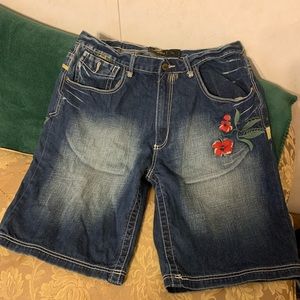 Akademiks  shorts